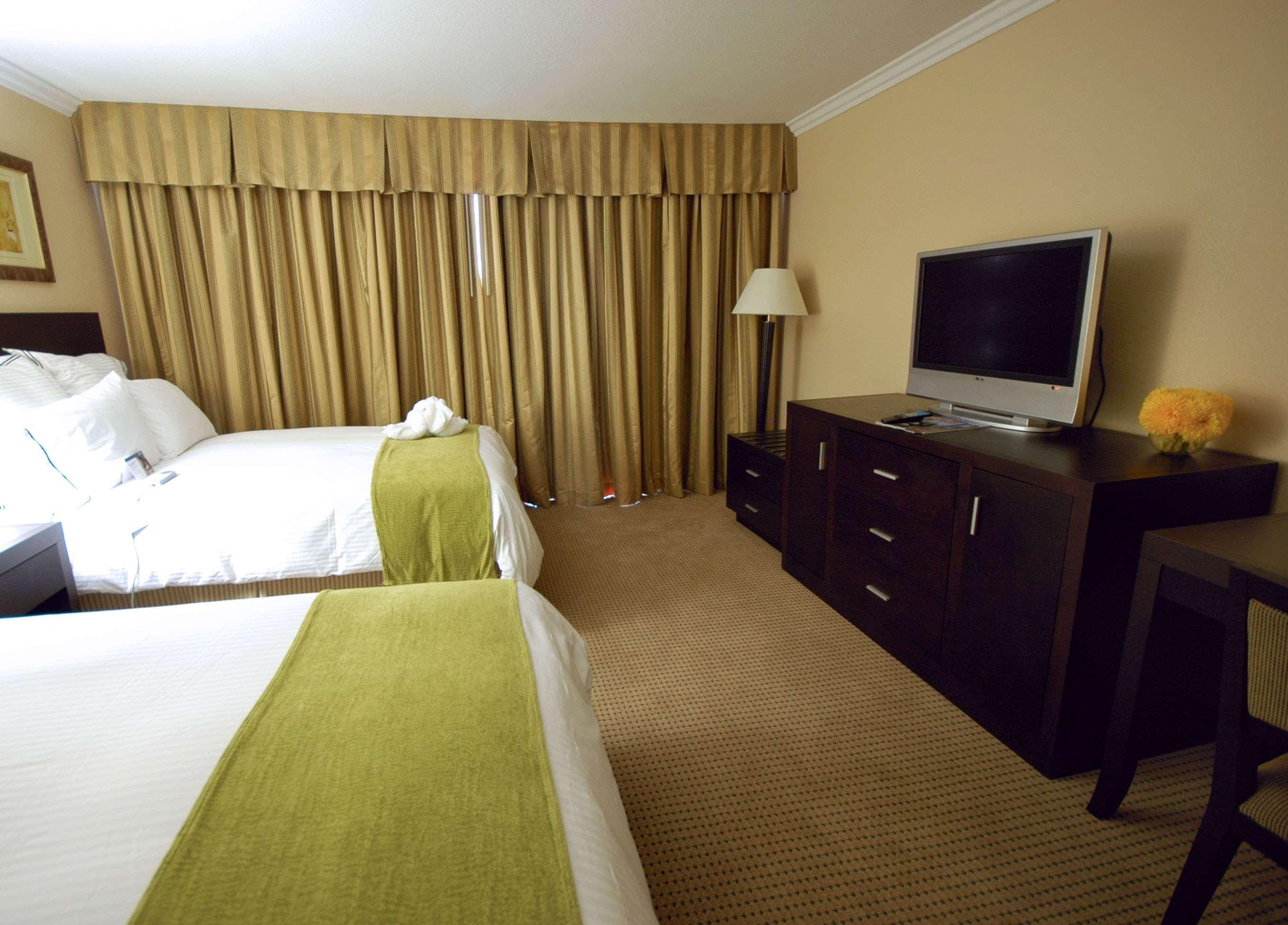 Buena Park Grand Hotel & Suites Экстерьер фото