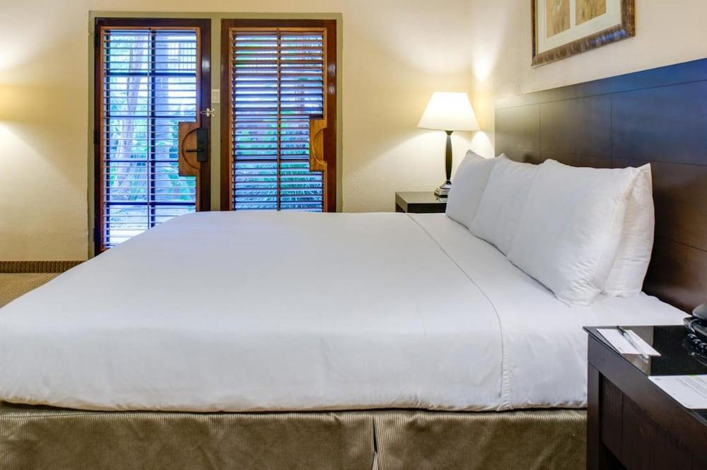 Buena Park Grand Hotel & Suites Экстерьер фото